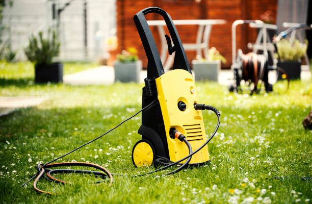 Best Playground Equipment Cleaning  in Covington, WA